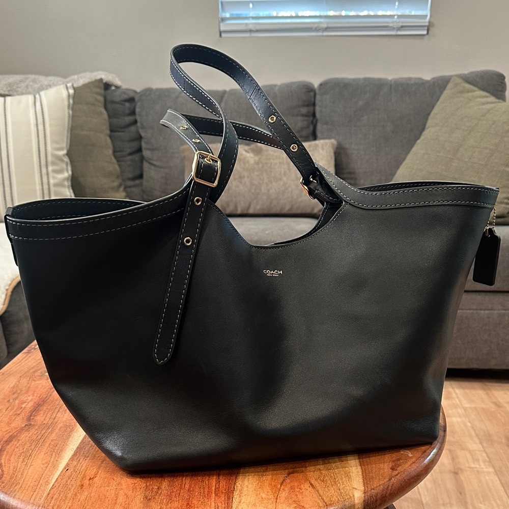 Coach Gramercy Tote in black leather